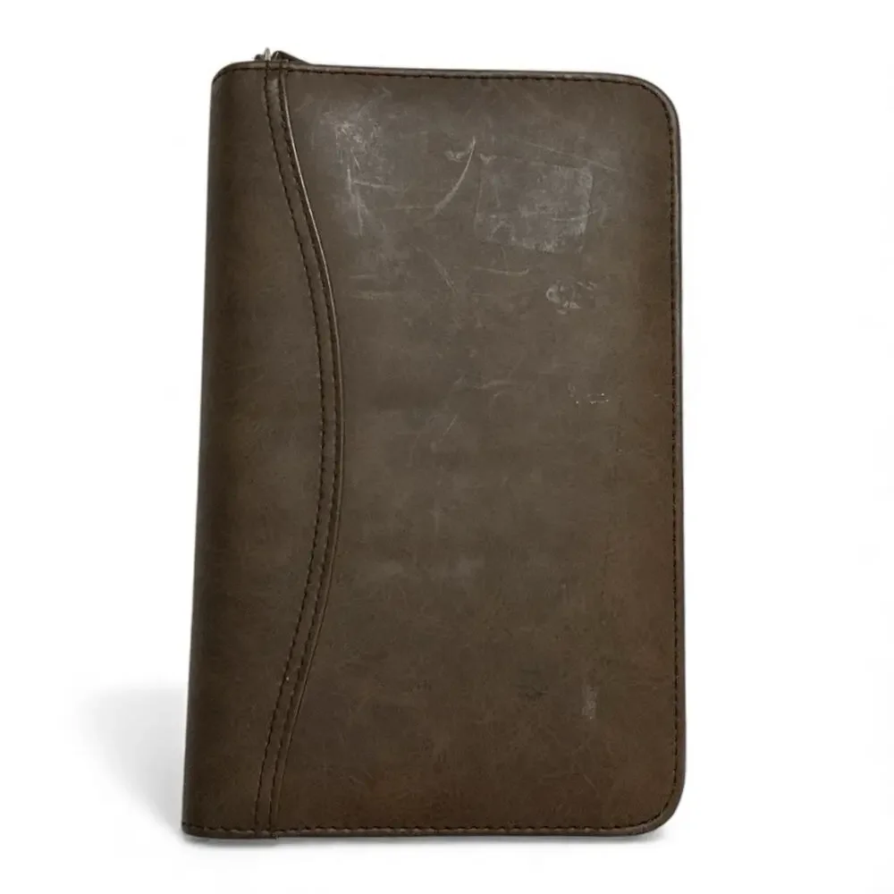 Vtg Day-Timer Organizer Planner Brown Navigator Zip Around 6 Rings 8.5x5.5
